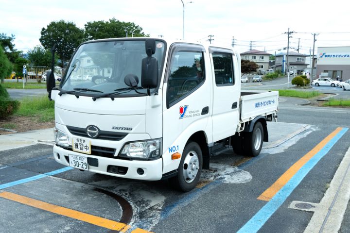 準中型自動車