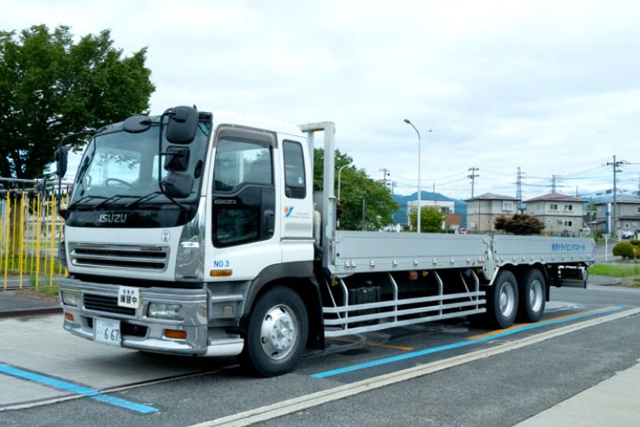 大型自動車